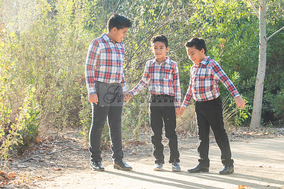 Family photo session, maternity, engagements,  at Bosque del Rio