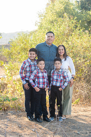 Family photo session, maternity, engagements,  at Bosque del Rio