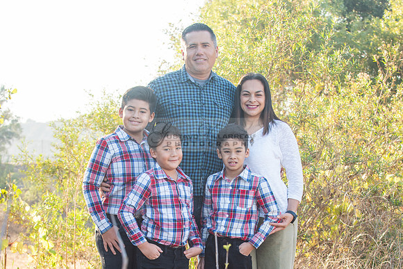 Family photo session, maternity, engagements,  at Bosque del Rio