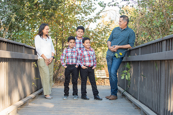 Family photo session, maternity, engagements,  at Bosque del Rio