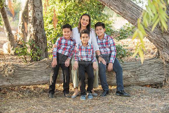 Family photo session, maternity, engagements,  at Bosque del Rio
