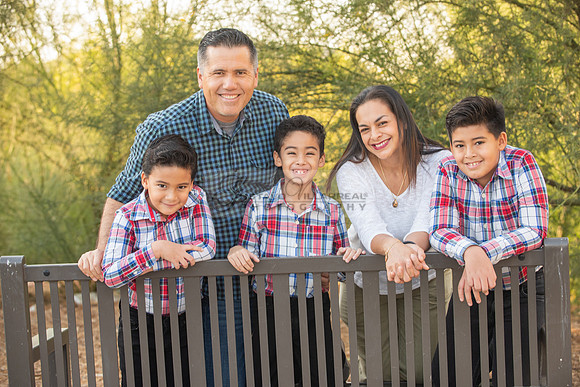Family photo session, maternity, engagements,  at Bosque del Rio