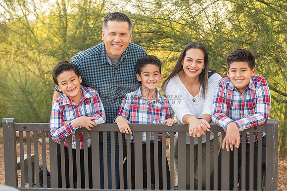 Family photo session, maternity, engagements,  at Bosque del Rio