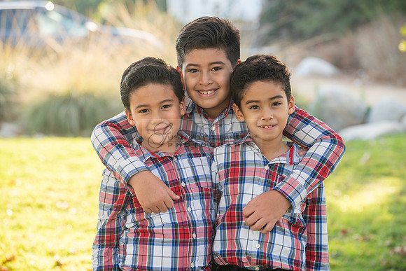 Family photo session, maternity, engagements,  at Bosque del Rio