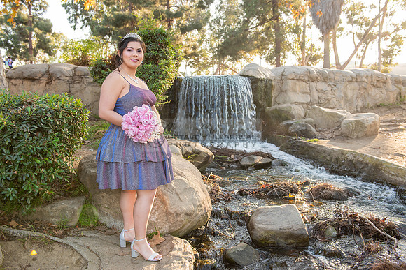 Melissa quinceanera photo session at Kenneth Hahn State Recreation park in Los Angeles Ca, photographer, www.gustavovillarreal.com, 323-633-8283