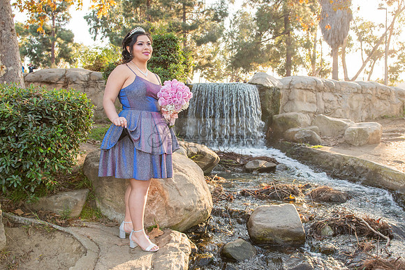Melissa quinceanera photo session at Kenneth Hahn State Recreation park in Los Angeles Ca, photographer, www.gustavovillarreal.com, 323-633-8283