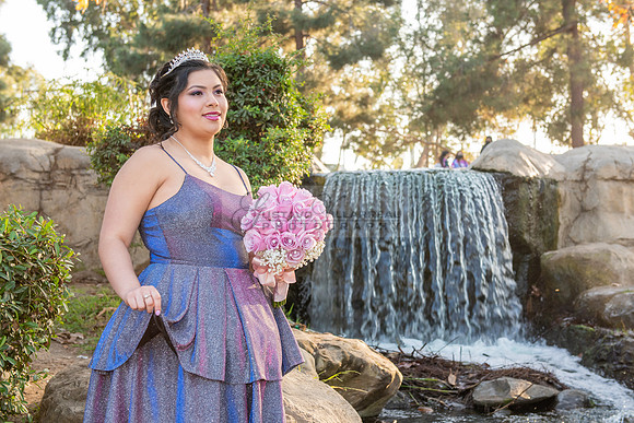 Melissa quinceanera photo session at Kenneth Hahn State Recreation park in Los Angeles Ca, photographer, www.gustavovillarreal.com, 323-633-8283