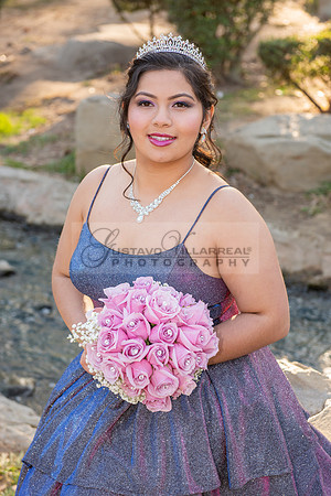 Melissa quinceanera photo session at Kenneth Hahn State Recreation park in Los Angeles Ca, photographer, www.gustavovillarreal.com, 323-633-8283