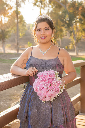Melissa quinceanera photo session at Kenneth Hahn State Recreation park in Los Angeles Ca, photographer, www.gustavovillarreal.com, 323-633-8283