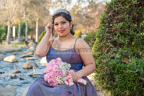 Melissa quinceanera photo session at Kenneth Hahn State Recreation park in Los Angeles Ca, photographer, www.gustavovillarreal.com, 323-633-8283