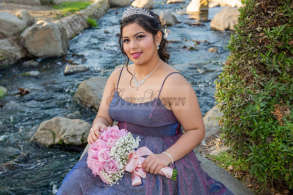 Melissa quinceanera photo session at Kenneth Hahn State Recreation park in Los Angeles Ca, photographer, www.gustavovillarreal.com, 323-633-8283