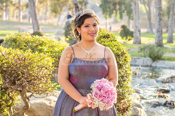 Melissa quinceanera photo session at Kenneth Hahn State Recreation park in Los Angeles Ca, photographer, www.gustavovillarreal.com, 323-633-8283