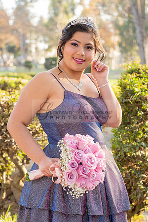 Melissa quinceanera photo session at Kenneth Hahn State Recreation park in Los Angeles Ca, photographer, www.gustavovillarreal.com, 323-633-8283