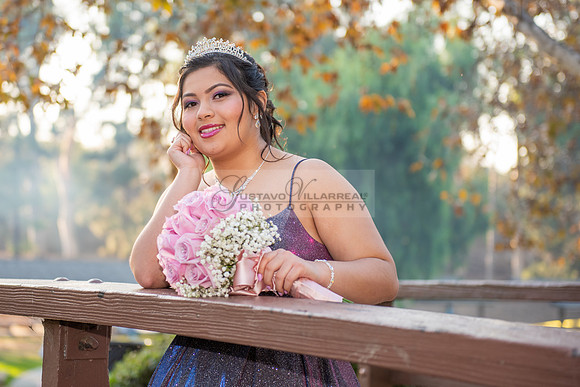 Melissa quinceanera photo session at Kenneth Hahn State Recreation park in Los Angeles Ca, photographer, www.gustavovillarreal.com, 323-633-8283