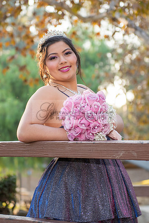 Melissa quinceanera photo session at Kenneth Hahn State Recreation park in Los Angeles Ca, photographer, www.gustavovillarreal.com, 323-633-8283