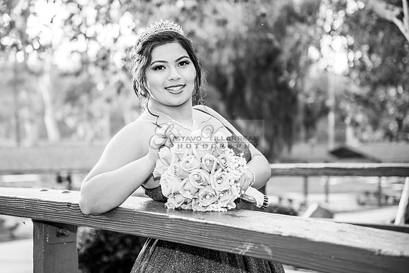 Melissa quinceanera photo session at Kenneth Hahn State Recreation park in Los Angeles Ca, photographer, www.gustavovillarreal.com, 323-633-8283