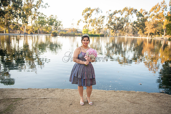 Melissa quinceanera photo session at Kenneth Hahn State Recreation park in Los Angeles Ca, photographer, www.gustavovillarreal.com, 323-633-8283