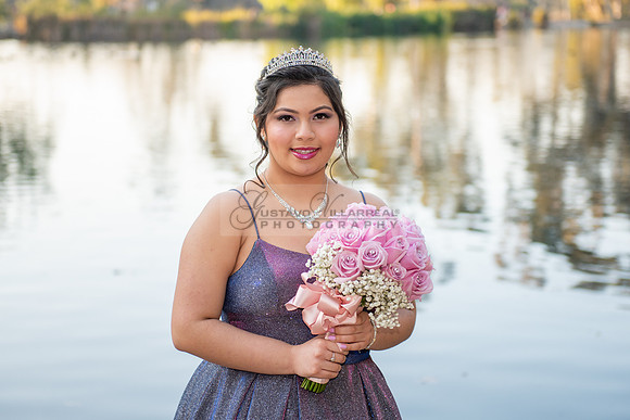 Melissa quinceanera photo session at Kenneth Hahn State Recreation park in Los Angeles Ca, photographer, www.gustavovillarreal.com, 323-633-8283