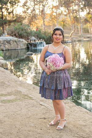 Melissa quinceanera photo session at Kenneth Hahn State Recreation park in Los Angeles Ca, photographer, www.gustavovillarreal.com, 323-633-8283