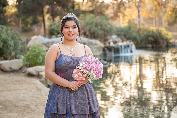 Melissa quinceanera photo session at Kenneth Hahn State Recreation park in Los Angeles Ca, photographer, www.gustavovillarreal.com, 323-633-8283