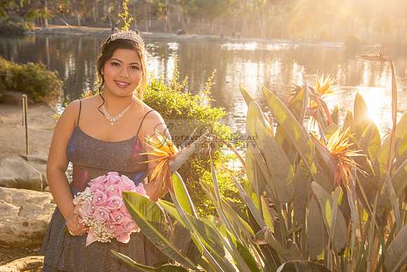 Melissa quinceanera photo session at Kenneth Hahn State Recreation park in Los Angeles Ca, photographer, www.gustavovillarreal.com, 323-633-8283