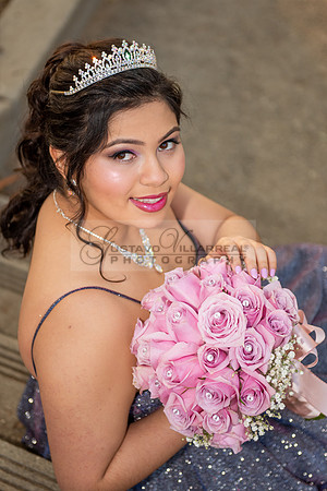 Melissa quinceanera photo session at Kenneth Hahn State Recreation park in Los Angeles Ca, photographer, www.gustavovillarreal.com, 323-633-8283