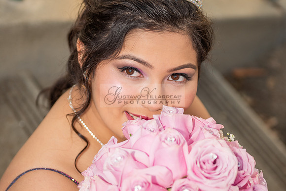 Melissa quinceanera photo session at Kenneth Hahn State Recreation park in Los Angeles Ca, photographer, www.gustavovillarreal.com, 323-633-8283
