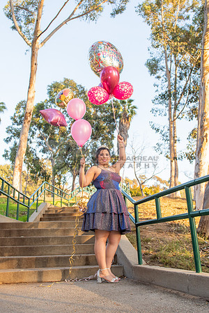Melissa quinceanera photo session at Kenneth Hahn State Recreation park in Los Angeles Ca, photographer, www.gustavovillarreal.com, 323-633-8283