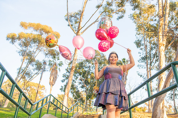 Melissa quinceanera photo session at Kenneth Hahn State Recreation park in Los Angeles Ca, photographer, www.gustavovillarreal.com, 323-633-8283