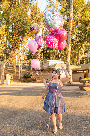 Melissa quinceanera photo session at Kenneth Hahn State Recreation park in Los Angeles Ca, photographer, www.gustavovillarreal.com, 323-633-8283