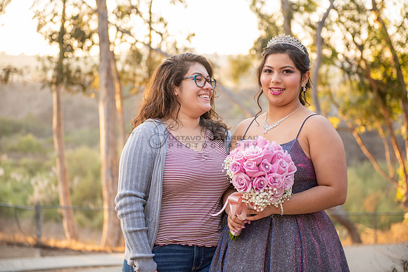 Melissa quinceanera photo session at Kenneth Hahn State Recreation park in Los Angeles Ca, photographer, www.gustavovillarreal.com, 323-633-8283