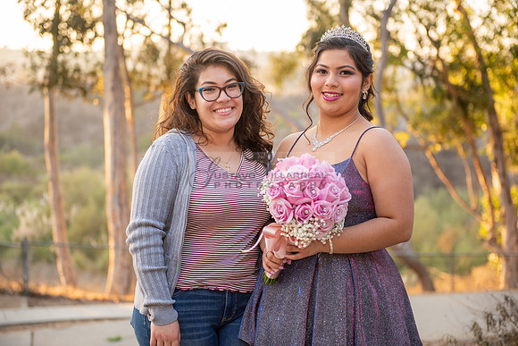 Melissa quinceanera photo session at Kenneth Hahn State Recreation park in Los Angeles Ca, photographer, www.gustavovillarreal.com, 323-633-8283