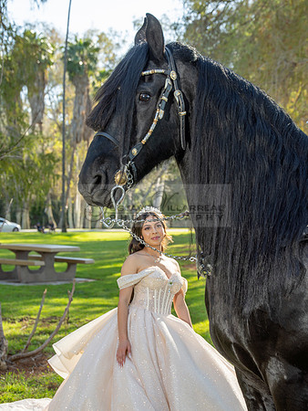 Quinceanera photoshoot at Rose Garden in Riverside Ca. Sesion de fotos en caballos, Gustavo Villarreal Photography, 323-633-8283