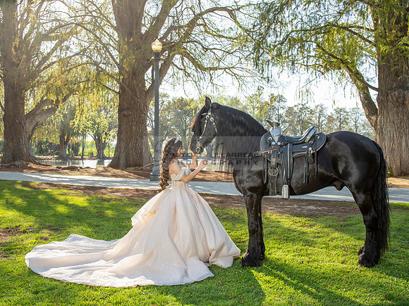 Quinceanera photoshoot at Rose Garden in Riverside Ca. Sesion de fotos en caballos, Gustavo Villarreal Photography, 323-633-8283