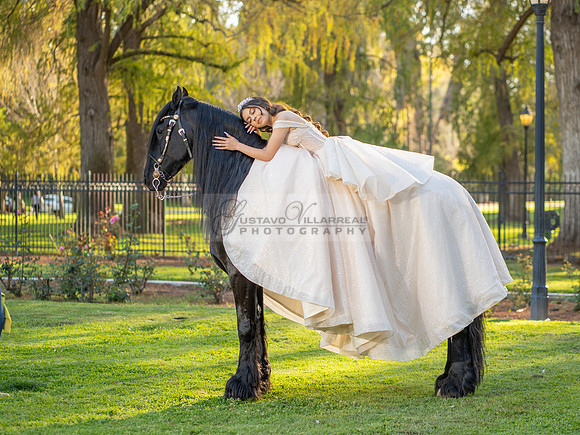 Quinceanera photoshoot at Rose Garden in Riverside Ca. Sesion de fotos en caballos, Gustavo Villarreal Photography, 323-633-8283