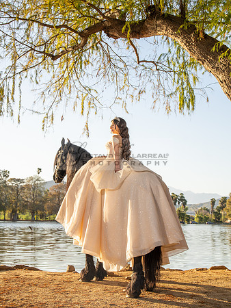 Quinceanera photoshoot at Rose Garden in Riverside Ca. Sesion de fotos en caballos, Gustavo Villarreal Photography, 323-633-8283