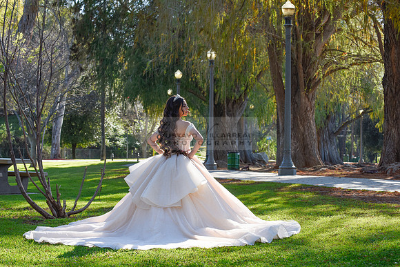 Quinceanera photoshoot at Rose Garden in Riverside Ca. Sesion de fotos en caballos, Gustavo Villarreal Photography, 323-633-8283