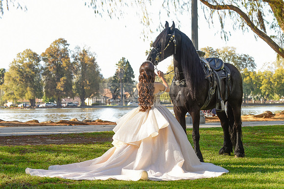 Quinceanera photoshoot at Rose Garden in Riverside Ca. Sesion de fotos en caballos, Gustavo Villarreal Photography, 323-633-8283
