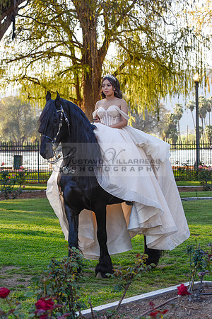 Quinceanera photoshoot at Rose Garden in Riverside Ca. Sesion de fotos en caballos, Gustavo Villarreal Photography, 323-633-8283