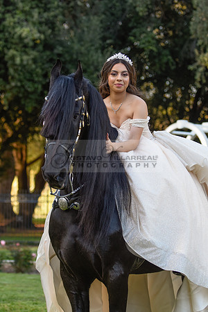 Quinceanera photoshoot at Rose Garden in Riverside Ca. Sesion de fotos en caballos, Gustavo Villarreal Photography, 323-633-8283