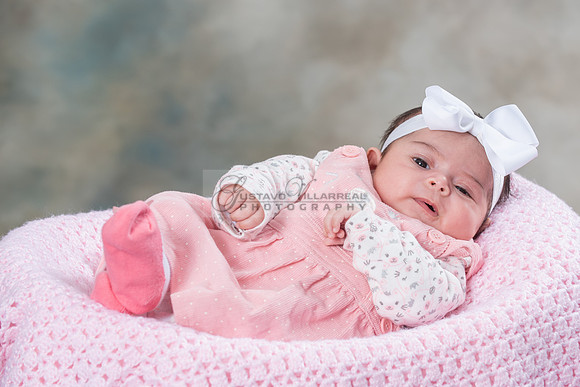 Baby girl studio photo session, maternity photos, family photos
