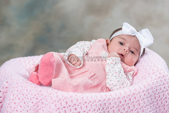 Baby girl studio photo session, maternity photos, family photos