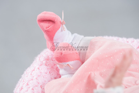 Baby girl studio photo session, maternity photos, family photos