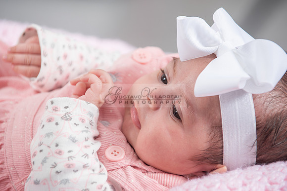 Baby girl studio photo session, maternity photos, family photos