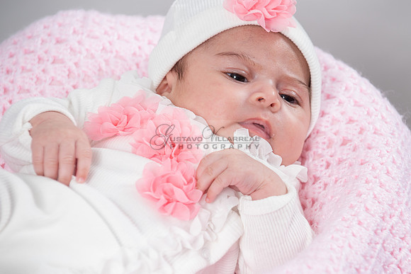 Baby girl studio photo session, maternity photos, family photos
