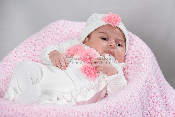 Baby girl studio photo session, maternity photos, family photos