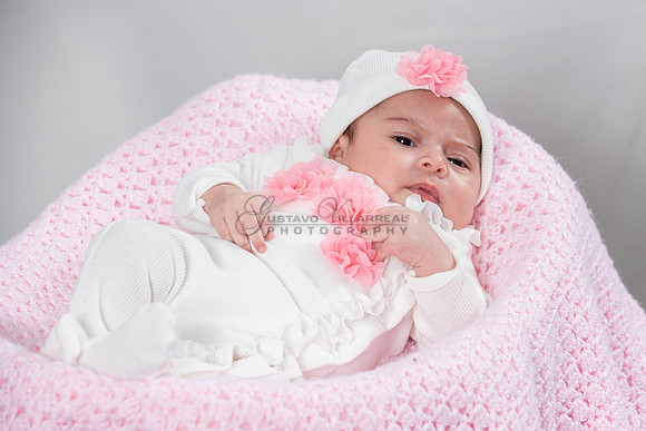 Baby girl studio photo session, maternity photos, family photos