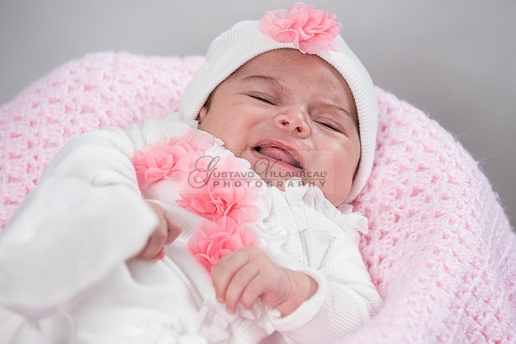 Baby girl studio photo session, maternity photos, family photos