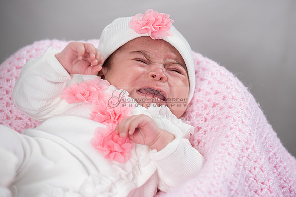Baby girl studio photo session, maternity photos, family photos