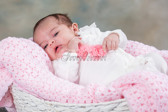 Baby girl studio photo session, maternity photos, family photos